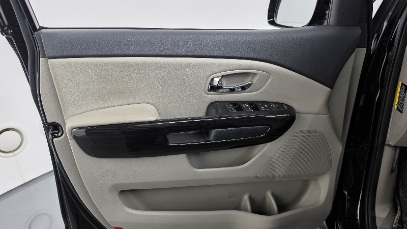 car KIA Carnival id328739 photo #24