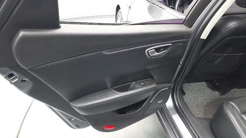 car Renault Samsung SM6 id329302 photo #25