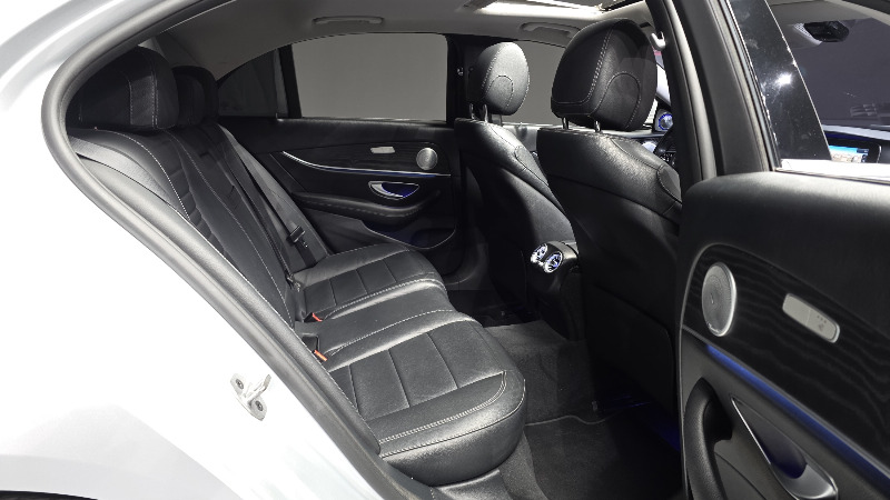 car Mercedes E-Class id329557 photo #12