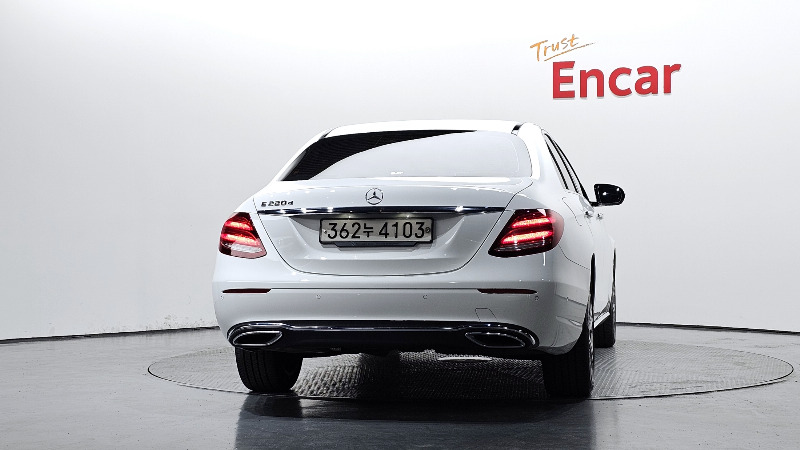 car Mercedes E-Class id329561 photo #4