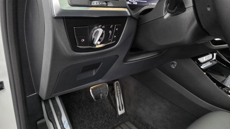 car BMW iX3 id329759 photo #17