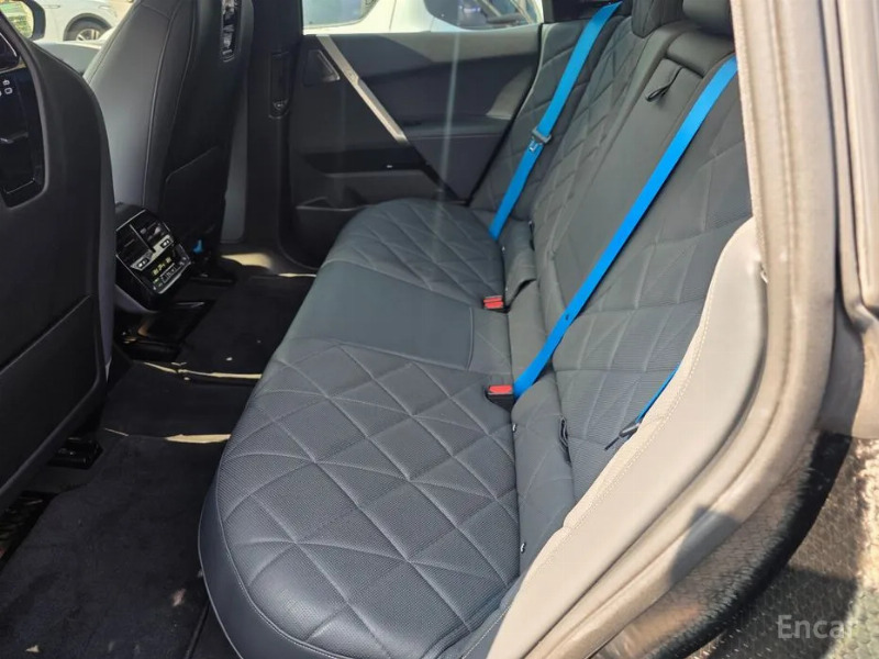 car BMW iX id329908 photo #9