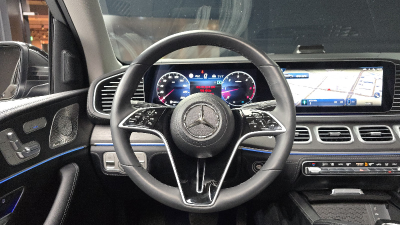 car Mercedes GLE id330021 photo #13