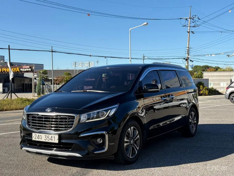 car KIA Carnival id330026 main photo
