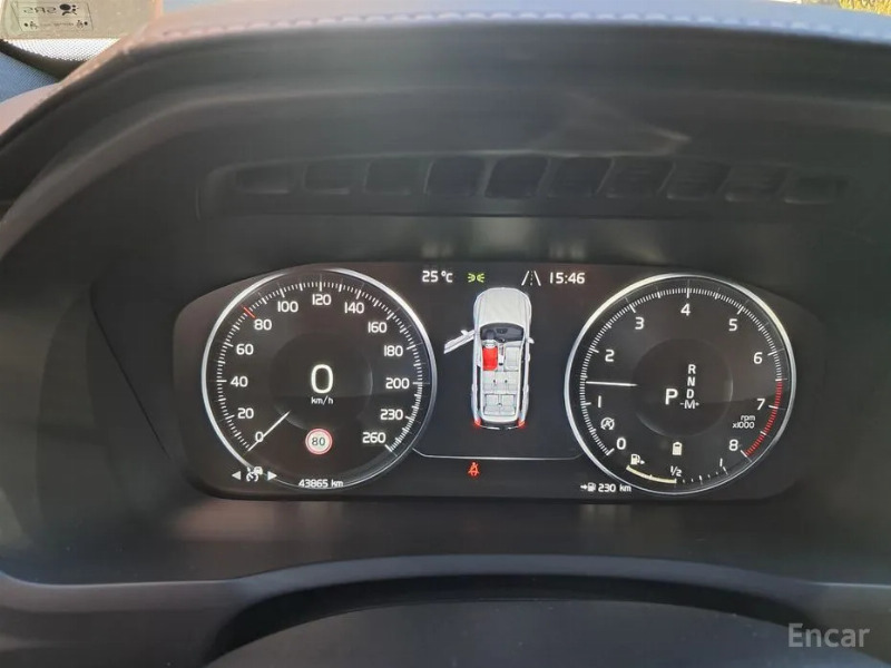 car Volvo XC90 id330051 photo #8