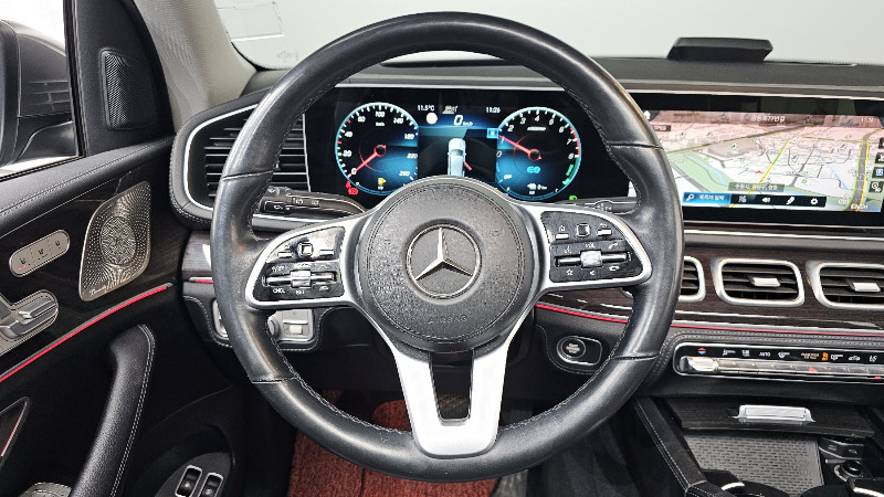 car Mercedes GLE id330065 photo #13