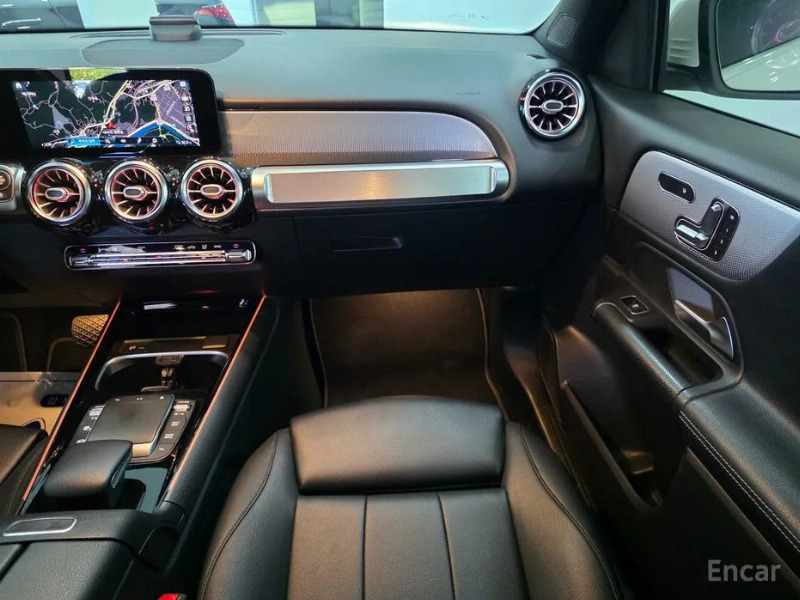 car Mercedes GLB id330158 photo #16