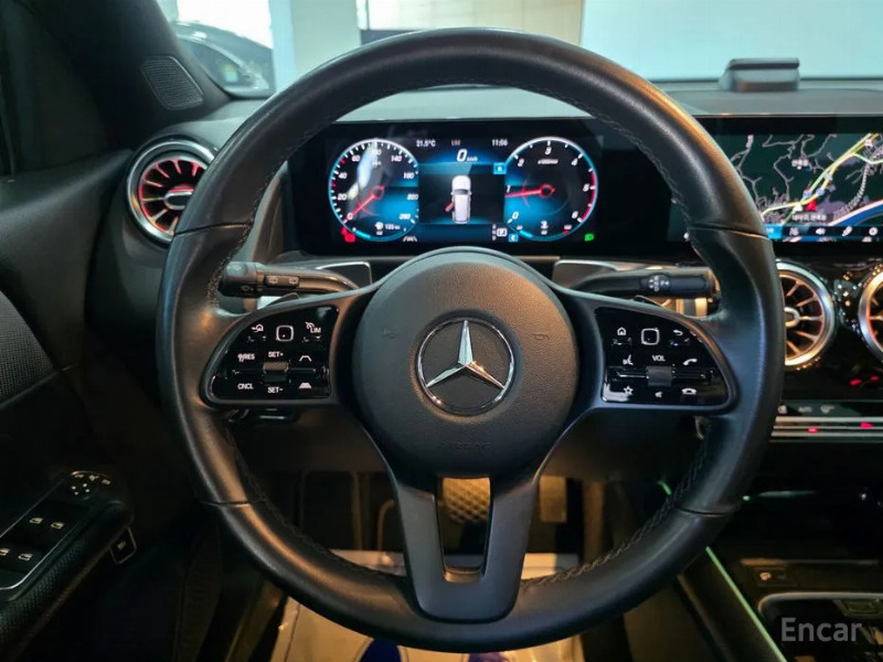 car Mercedes GLB id330158 photo #17