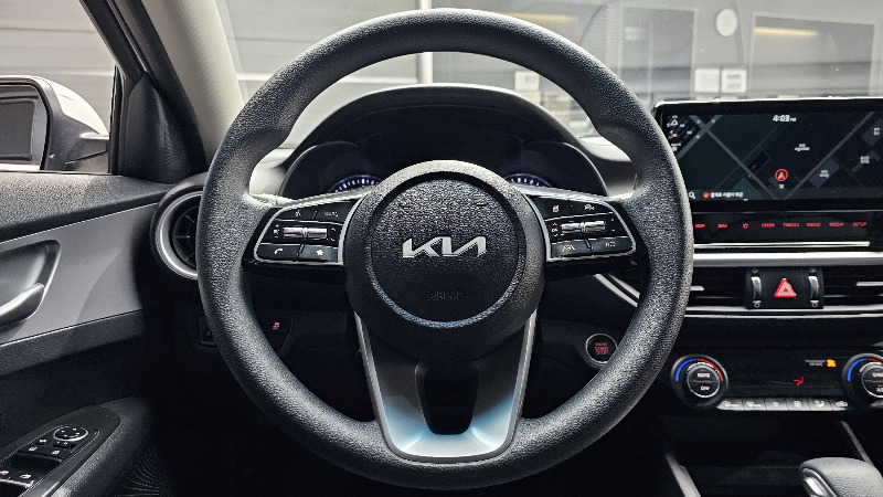 car KIA K3 id330352 photo #14