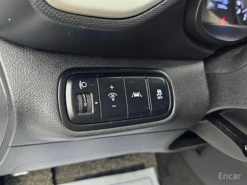 car Hyundai Venue id330406 photo #17