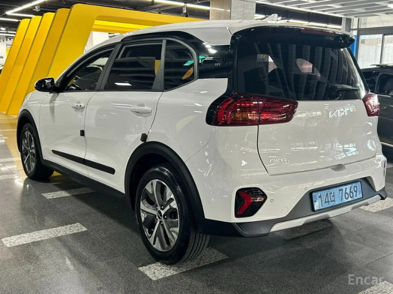 car KIA Niro id330659 photo #4