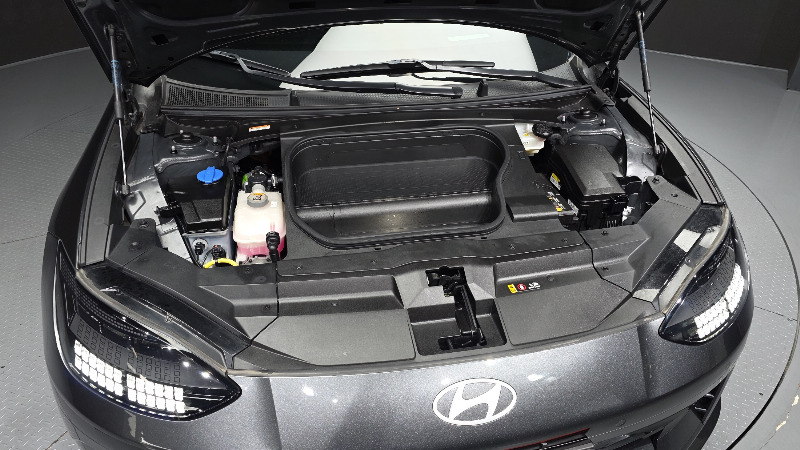 car Hyundai IONIQ 6 id330674 photo #6