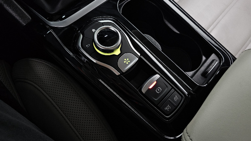 car Renault Samsung SM6 id330794 photo #27