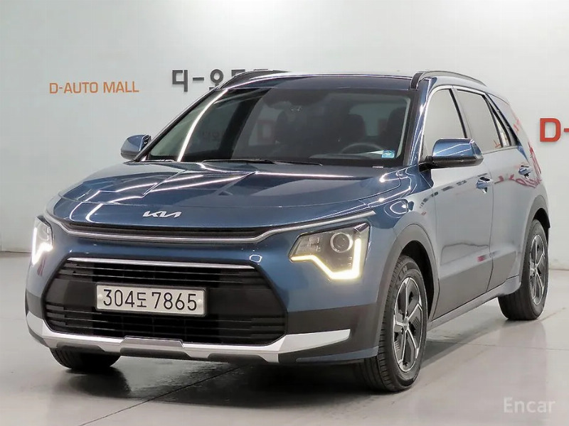 car KIA Niro id330873 main photo