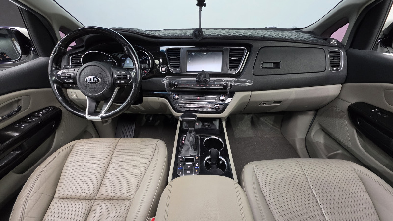 car KIA Carnival id331437 photo #7