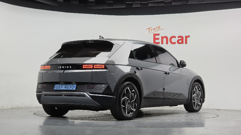 car Hyundai IONIQ 5 id331471 photo #2