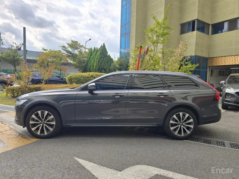 car Volvo V90 id332032 photo #4