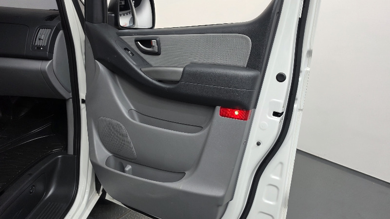 car Hyundai Grand Starex id332108 photo #24