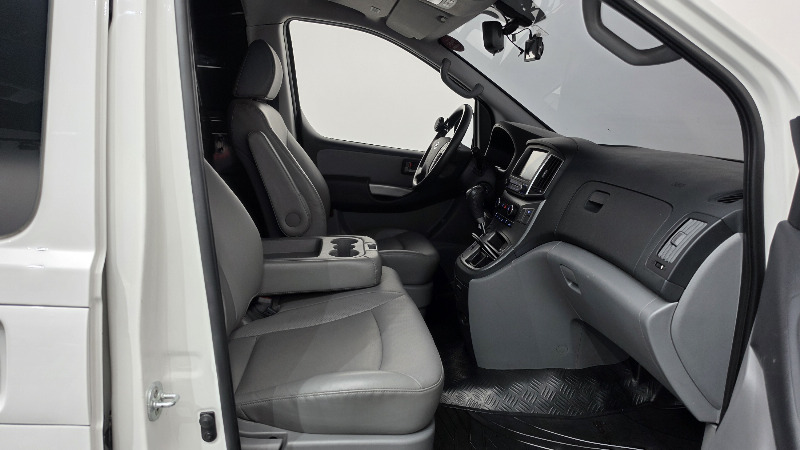 car Hyundai Grand Starex id332108 photo #26