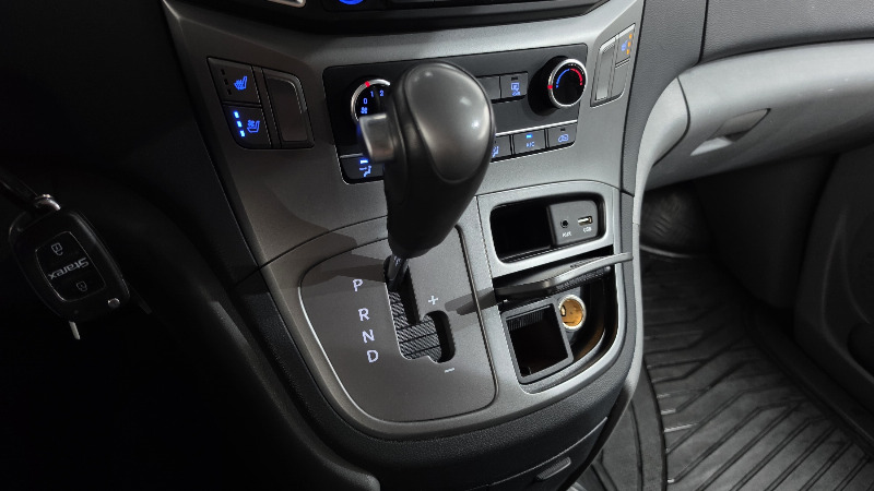 car Hyundai Grand Starex id332108 photo #9