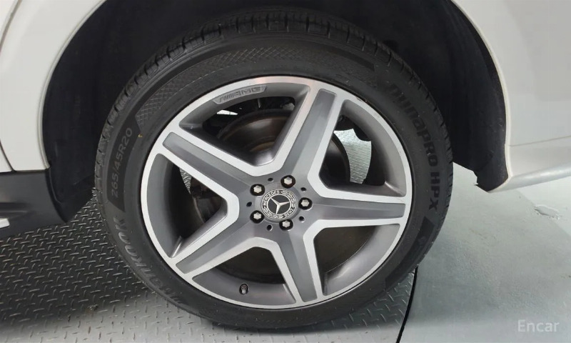 car Mercedes GLE id332717 photo #21