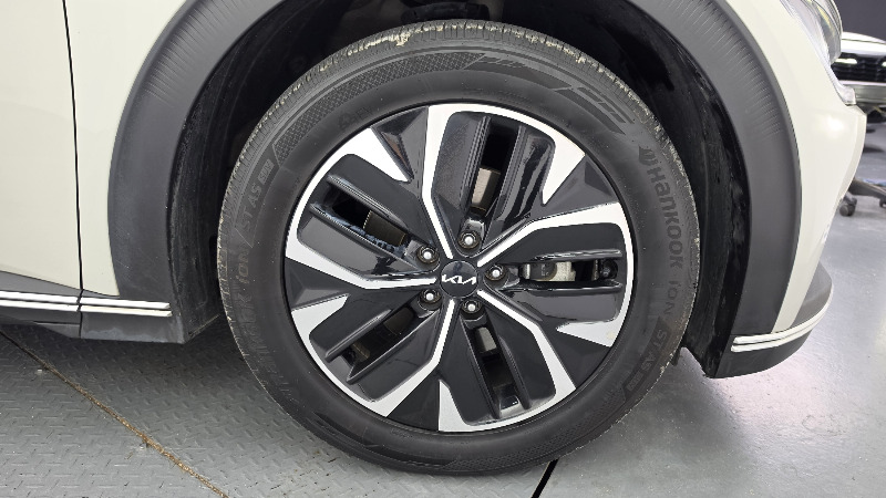 car KIA EV6 id332874 photo #5