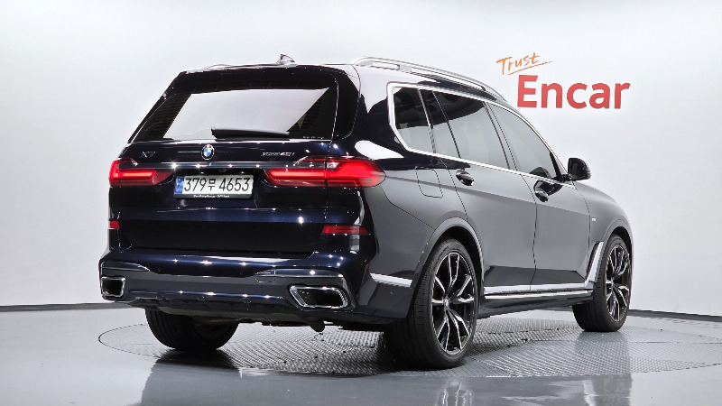car BMW X7 id332911 photo #2