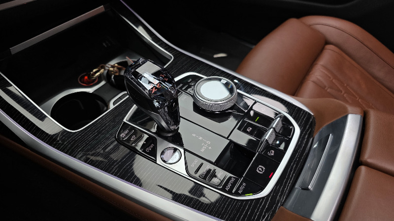 car BMW X7 id332911 photo #8