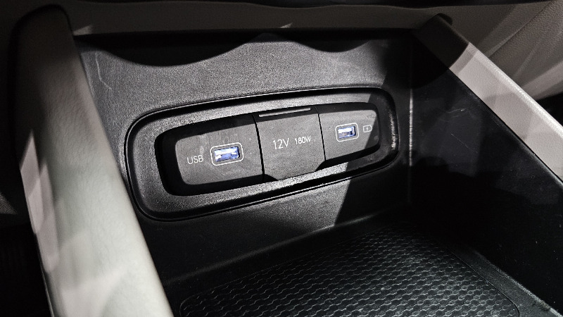 car Hyundai Venue id332961 photo #20
