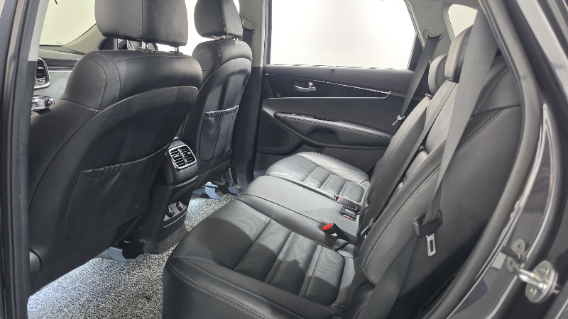 car KIA Sorento id333089 photo #19