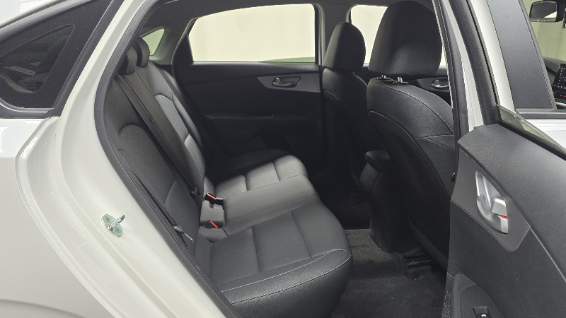 car KIA K3 id333158 photo #11