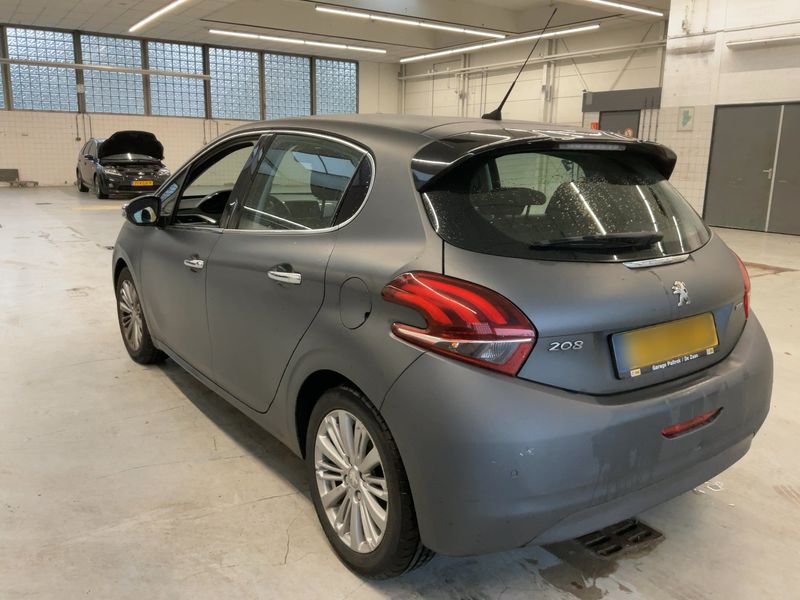 car Peugeot 208 id333723 photo #3