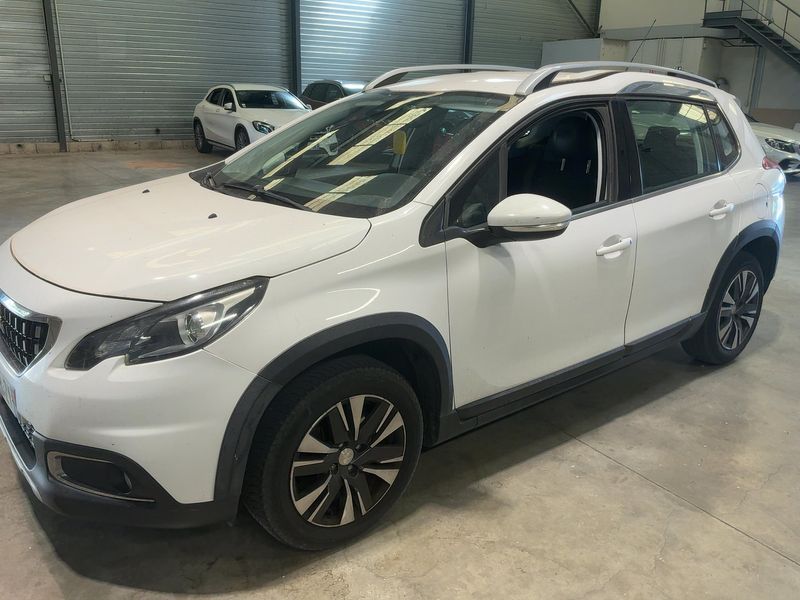 car Peugeot 2008 id333790 photo #2