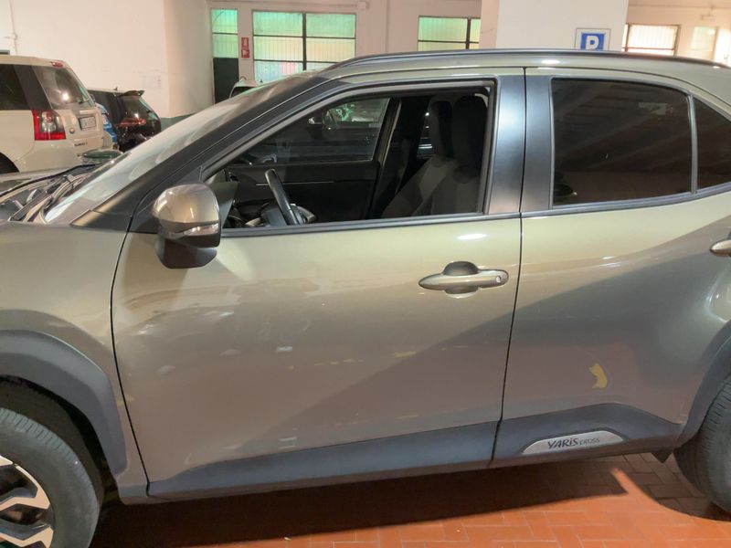 car Toyota Yaris Cross id334055 photo #4