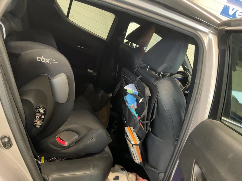 car Toyota C-HR id334058 photo #14