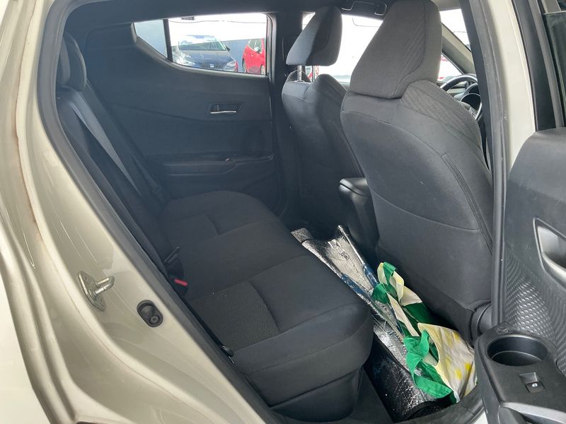 car Toyota C-HR id334089 photo #14