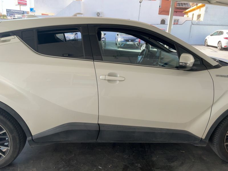car Toyota C-HR id334089 photo #7