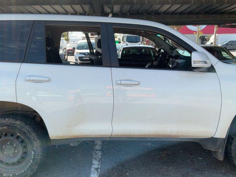 car Toyota Land Cruiser id334120 photo #7