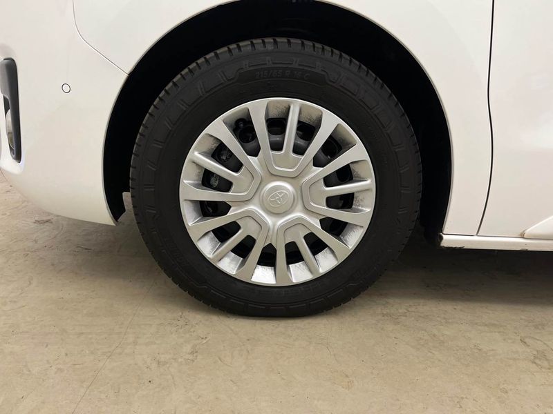 car Toyota Proace Verso id334143 photo #10