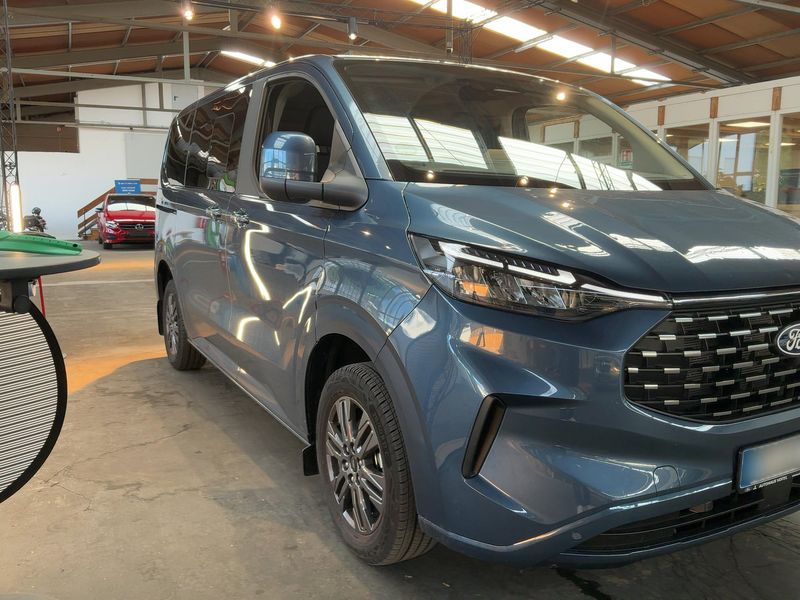 car Ford Tourneo Custom L1H1 id334476 photo #8