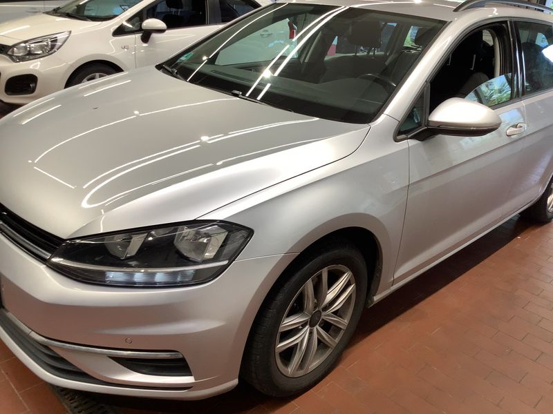car Volkswagen Golf id334506 photo #2