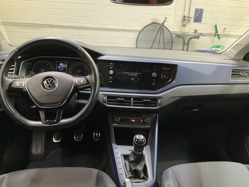 car Volkswagen Polo id334536 photo #12