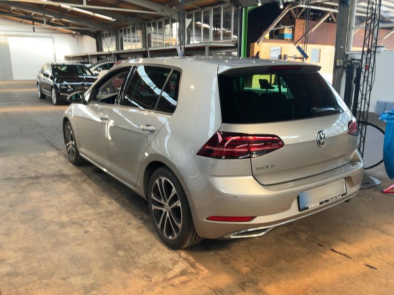 car Volkswagen Golf id334538 photo #3