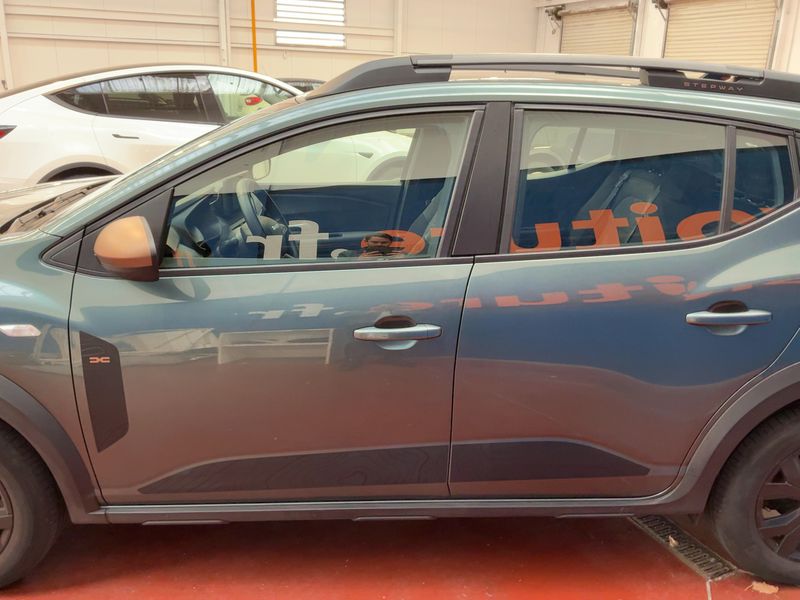 car Dacia Sandero id334813 photo #4