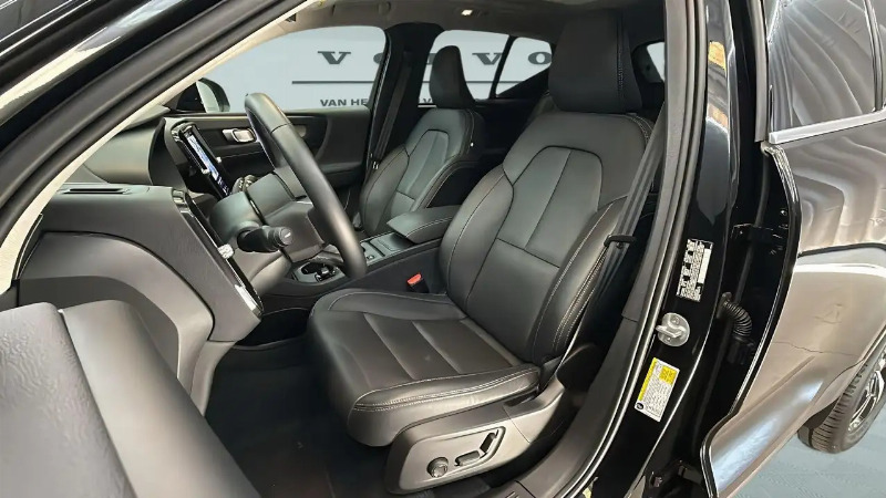 car Volvo XC40 id335039 photo #21
