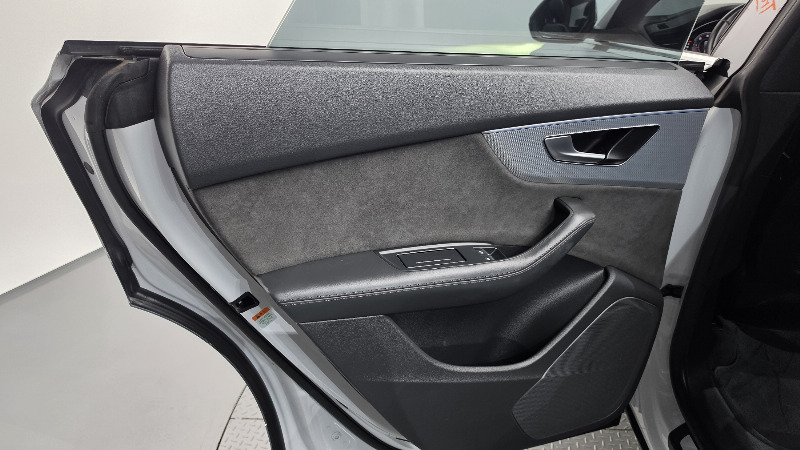 car Audi Q8 id335538 photo #25