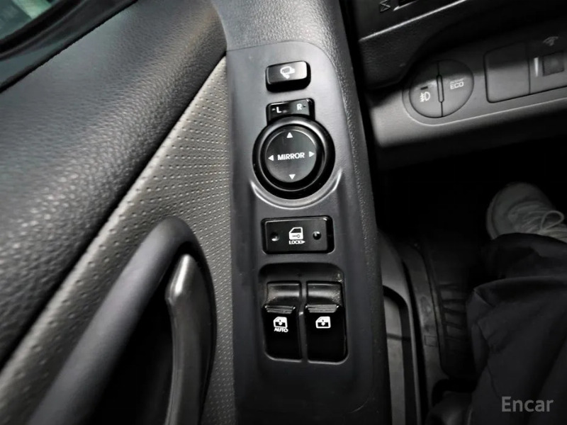 car Hyundai Grand Starex id335586 photo #16