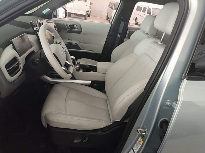 car Byd Titanium 3 id335619 photo #15