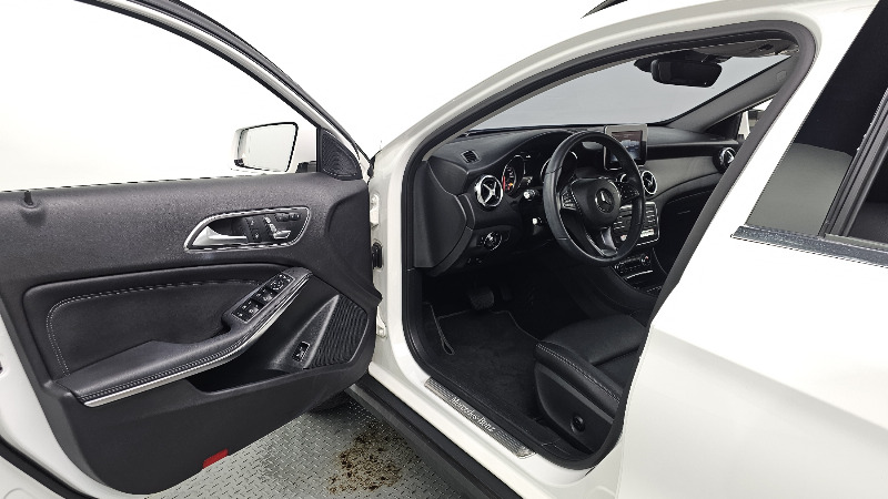 car Mercedes GLA id335663 photo #10