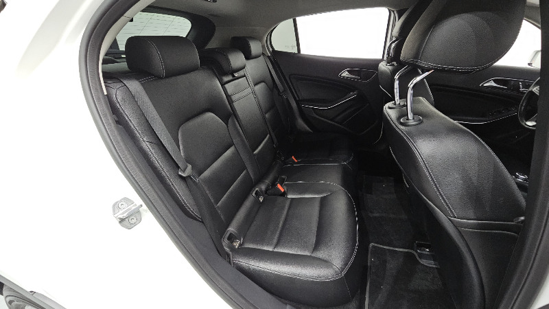 car Mercedes GLA id335663 photo #11